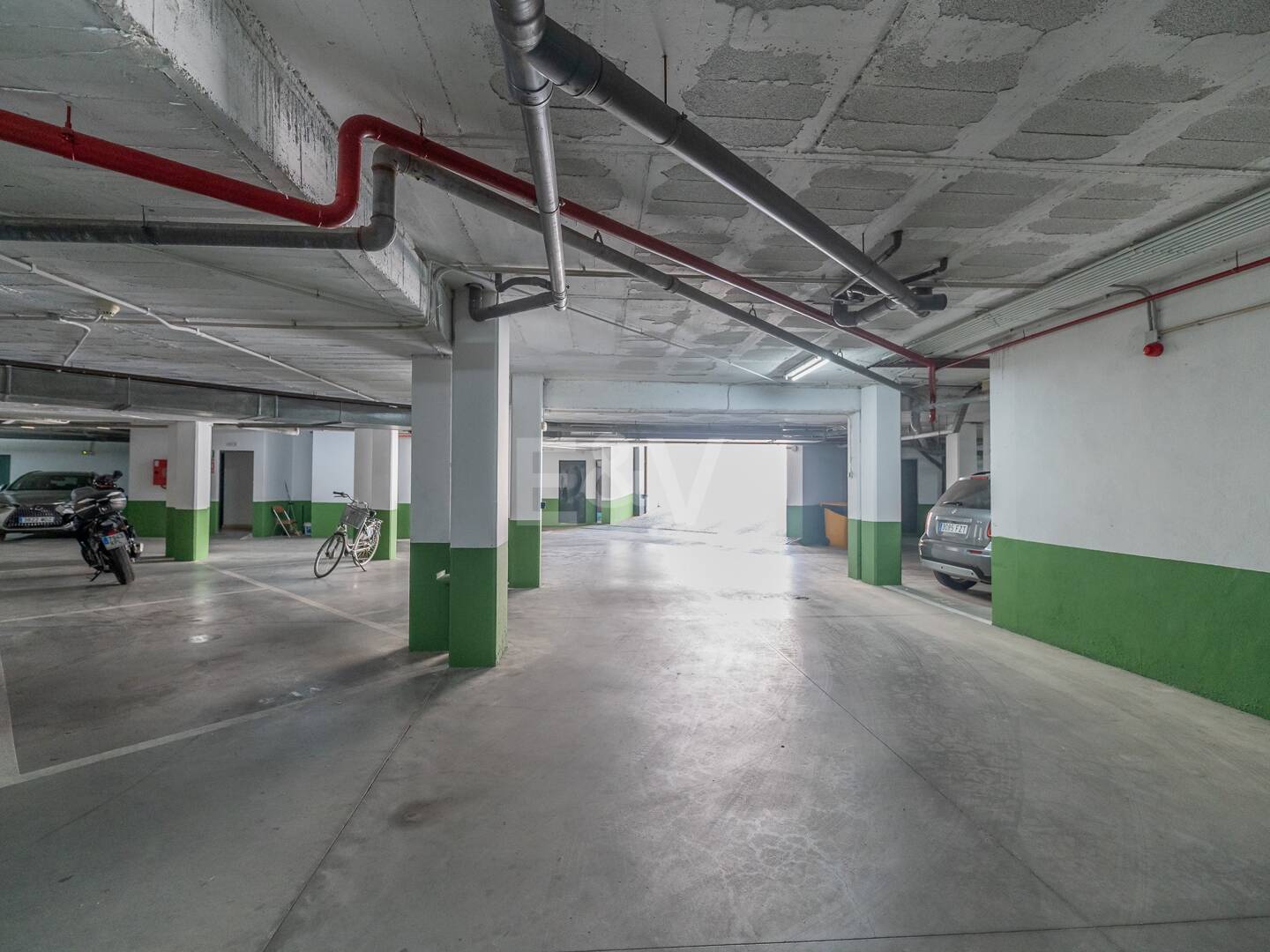 Beachfront Apartment in Puerto Banus with Sea Views