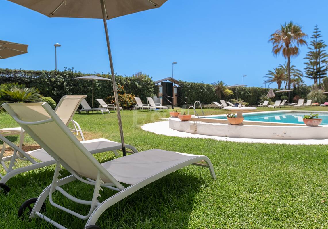 Apartamento 1ª linea de Playa en Puerto Banus con vistas al mar