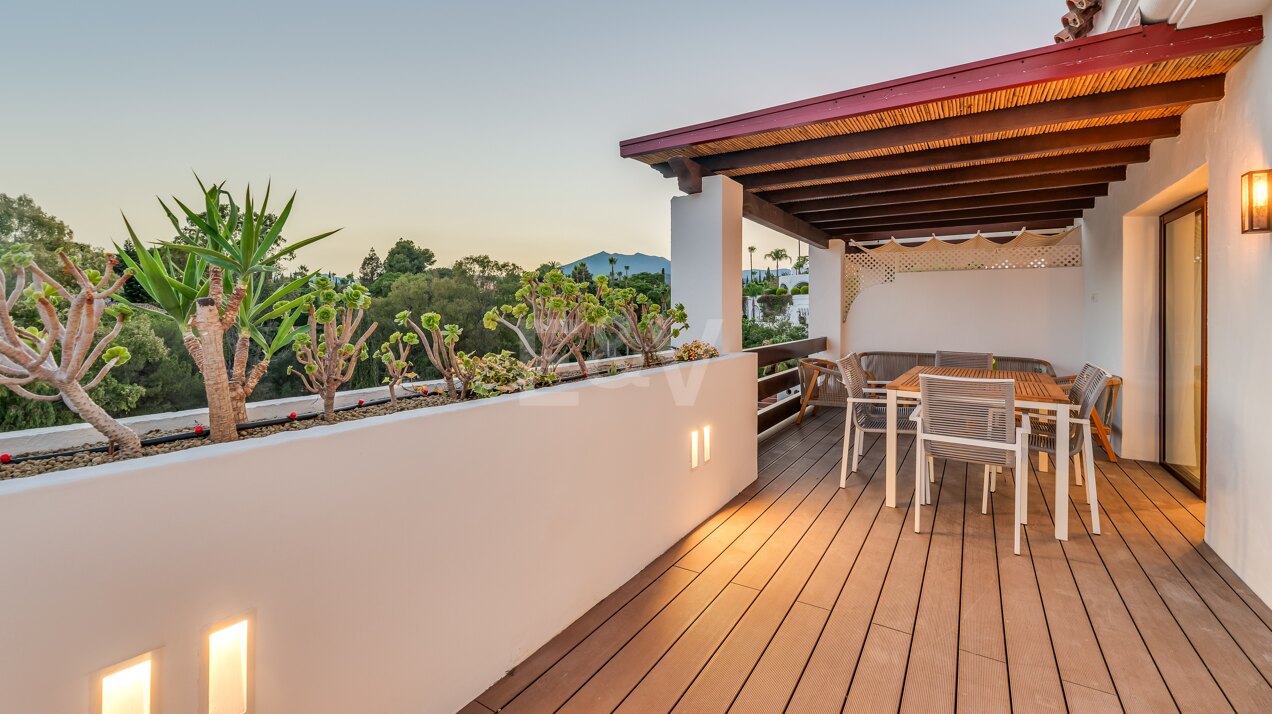 Luxuriöses Duplex-Penthouse in Lomas de Marbella Club