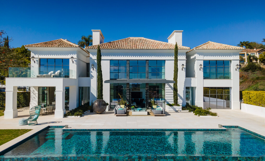 Elegante Golfvilla in erster Reihe mit Panoramablick in Los Flamingos