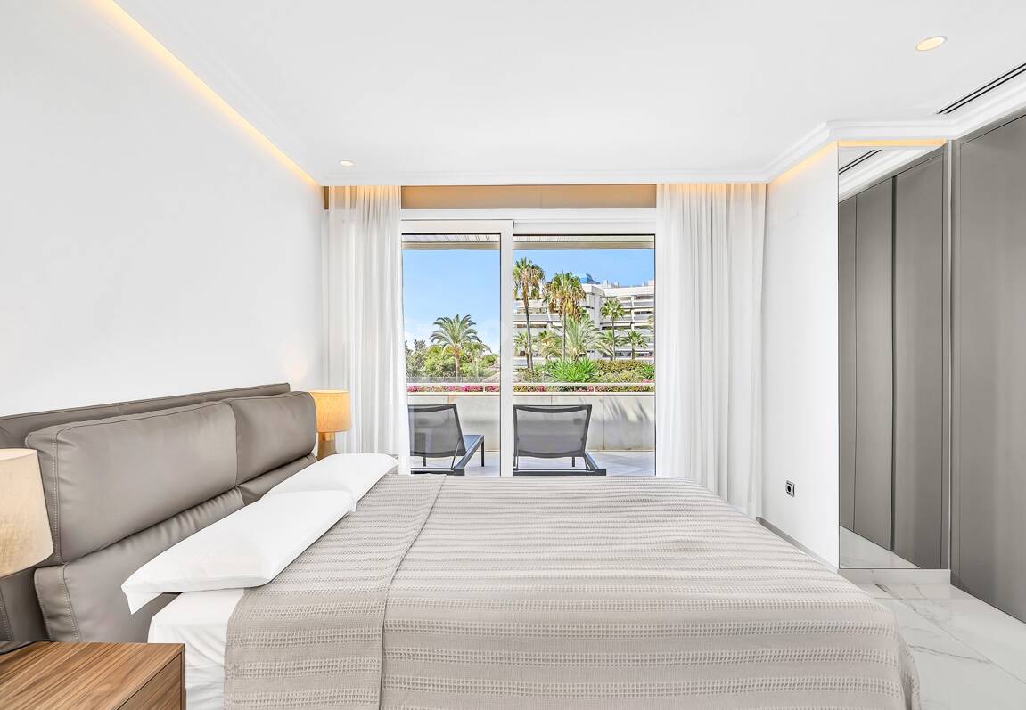 Lyxig Beachfront Lägenhet i den prestigefyllda urbaniseringen Mare Nostrum