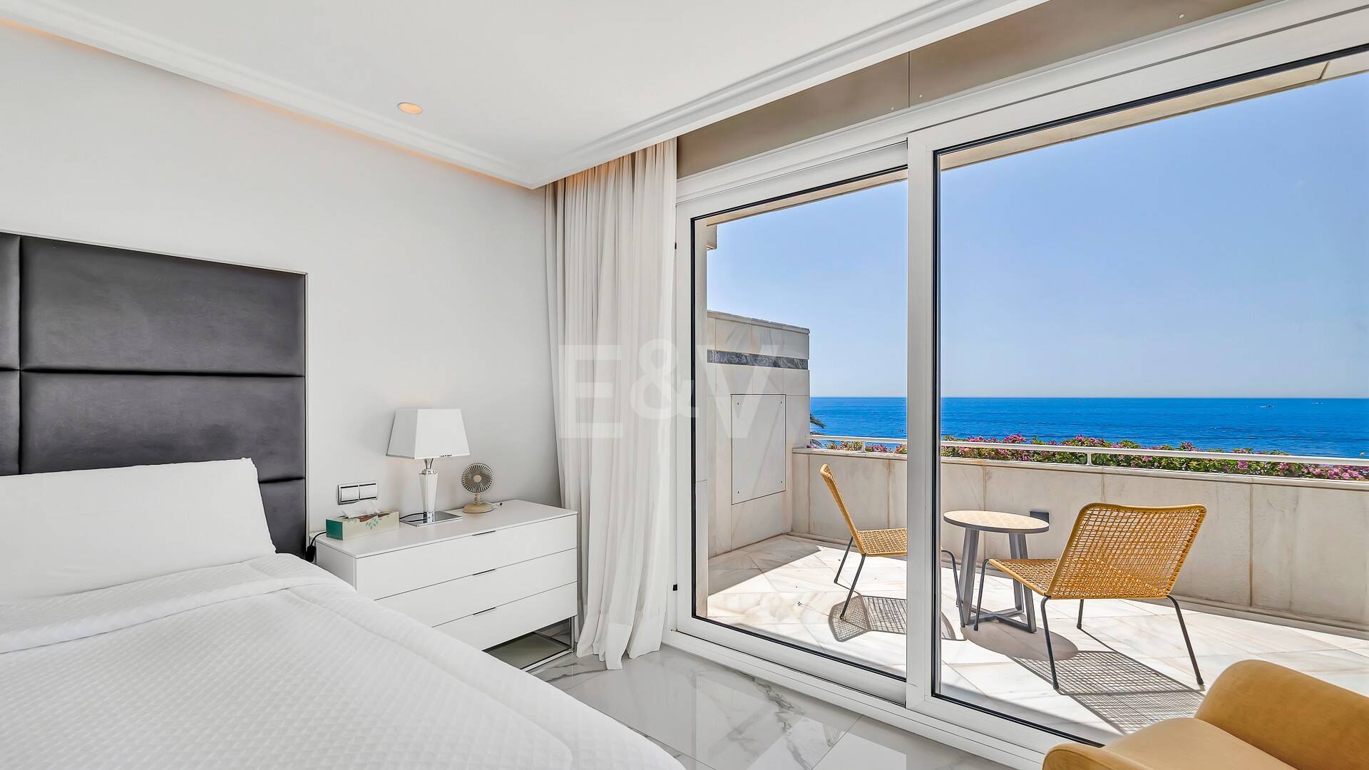 Lyxig Beachfront Lägenhet i den prestigefyllda urbaniseringen Mare Nostrum