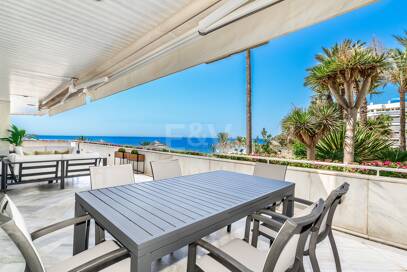 Lyxig Beachfront Lägenhet i den prestigefyllda urbaniseringen Mare Nostrum