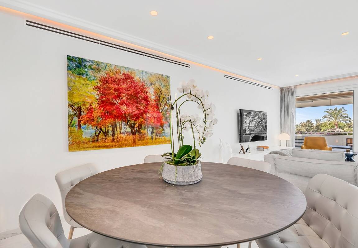 Lyxig Beachfront Lägenhet i den prestigefyllda urbaniseringen Mare Nostrum