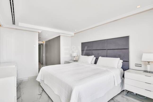 Lyxig Beachfront Lägenhet i den prestigefyllda urbaniseringen Mare Nostrum