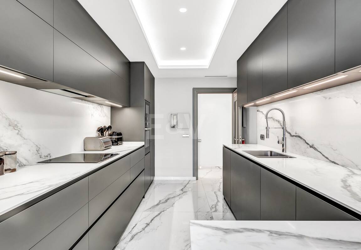 Lyxig Beachfront Lägenhet i den prestigefyllda urbaniseringen Mare Nostrum