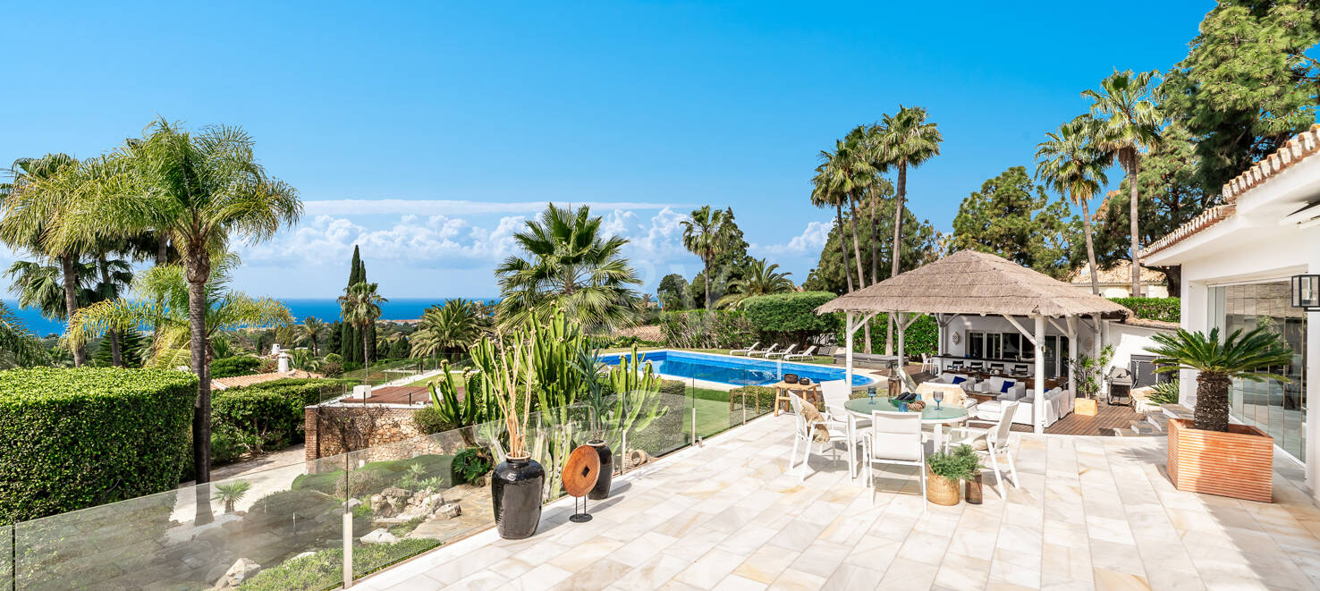 Ibiza-Style Villa in Hacienda Las Chapas with Tropical Garden