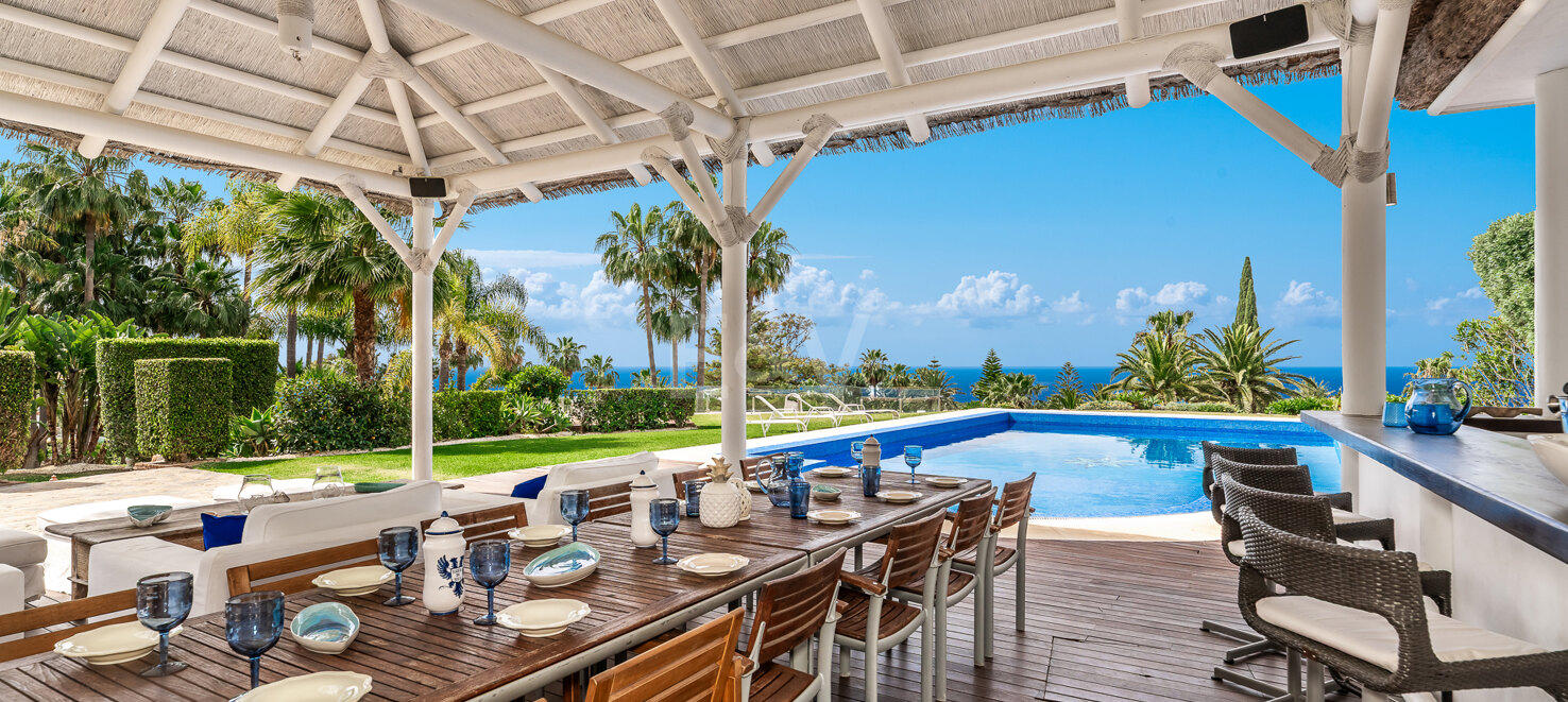 Ibiza-Style Villa i Hacienda Las Chapas med tropisk trädgård