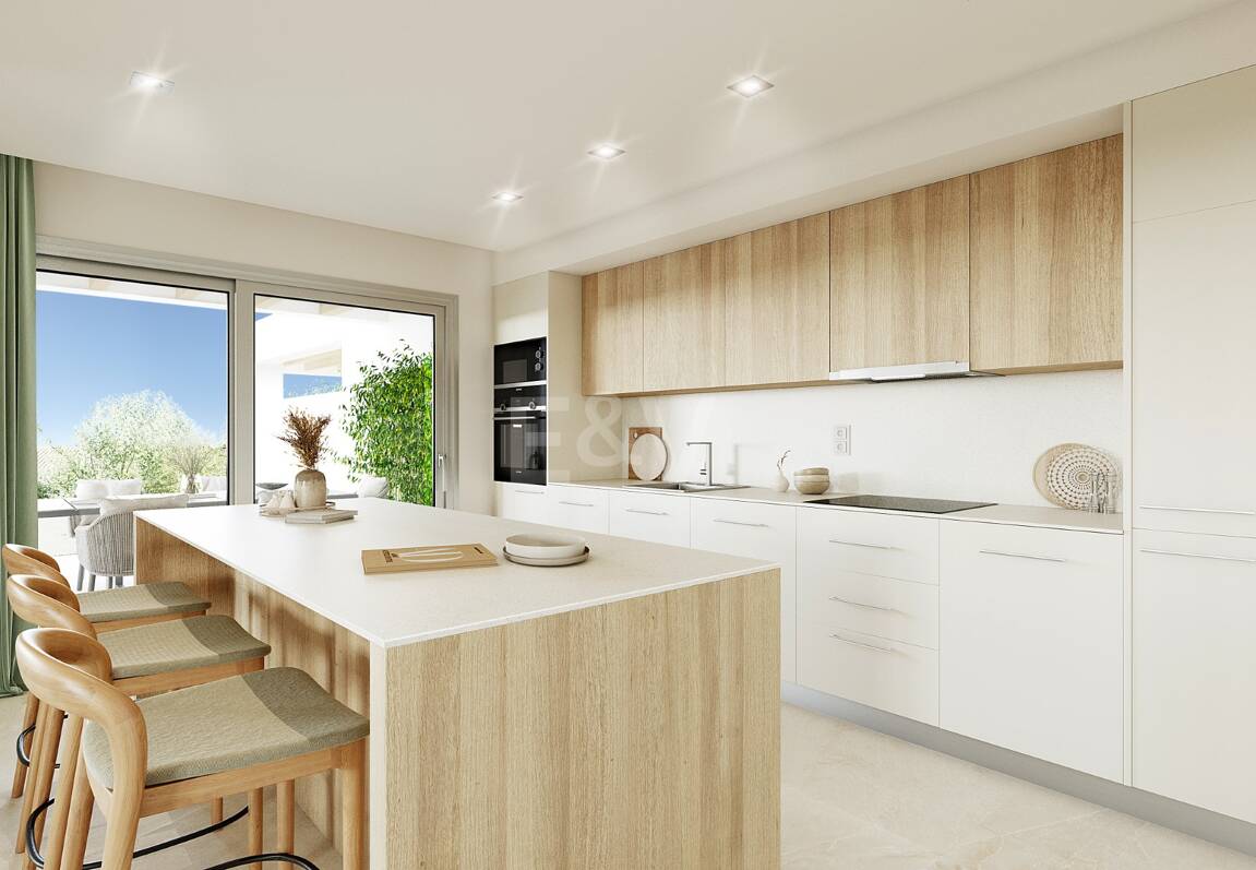 Appartement élégant à Paraiso Alto avec vue sur la mer et le golf