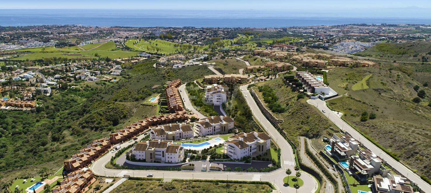 Stylish New Apartment in Paraiso Alto with Sea and Golf Views