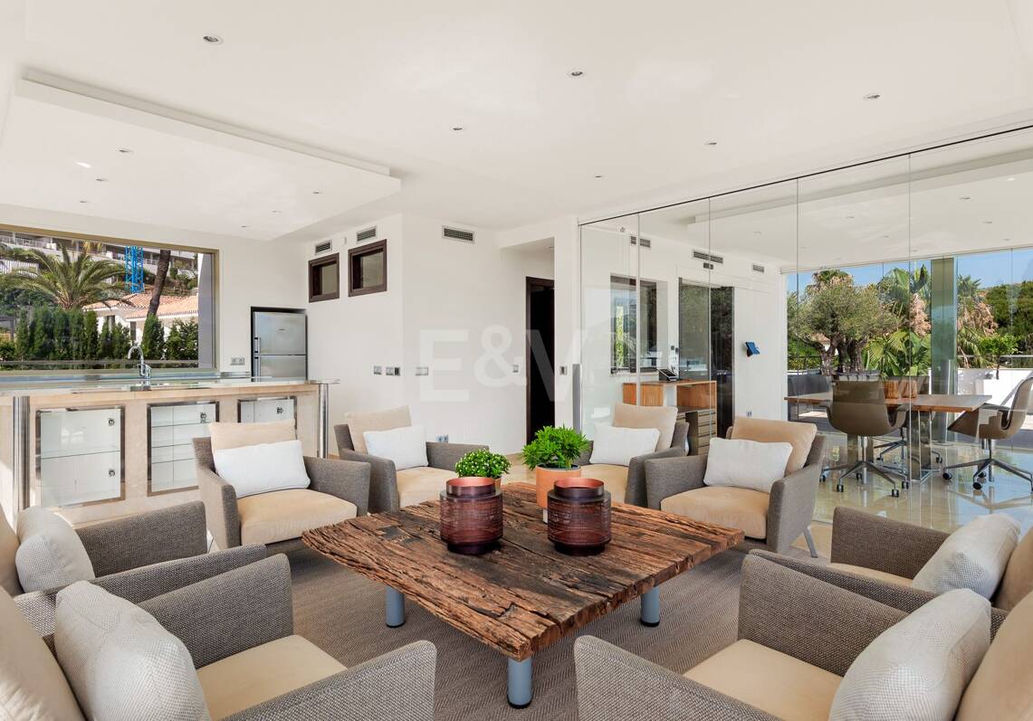 Villa next to Las Brisas Golf - Nueva Andalucia
