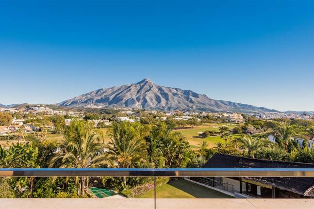 Villa in der Nähe von Las Brisas Golf - Nueva Andalucia