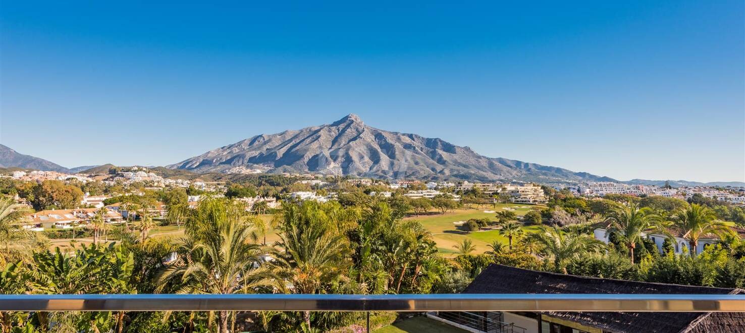 Villa bredvid Las Brisas Golf - Nueva Andalucia
