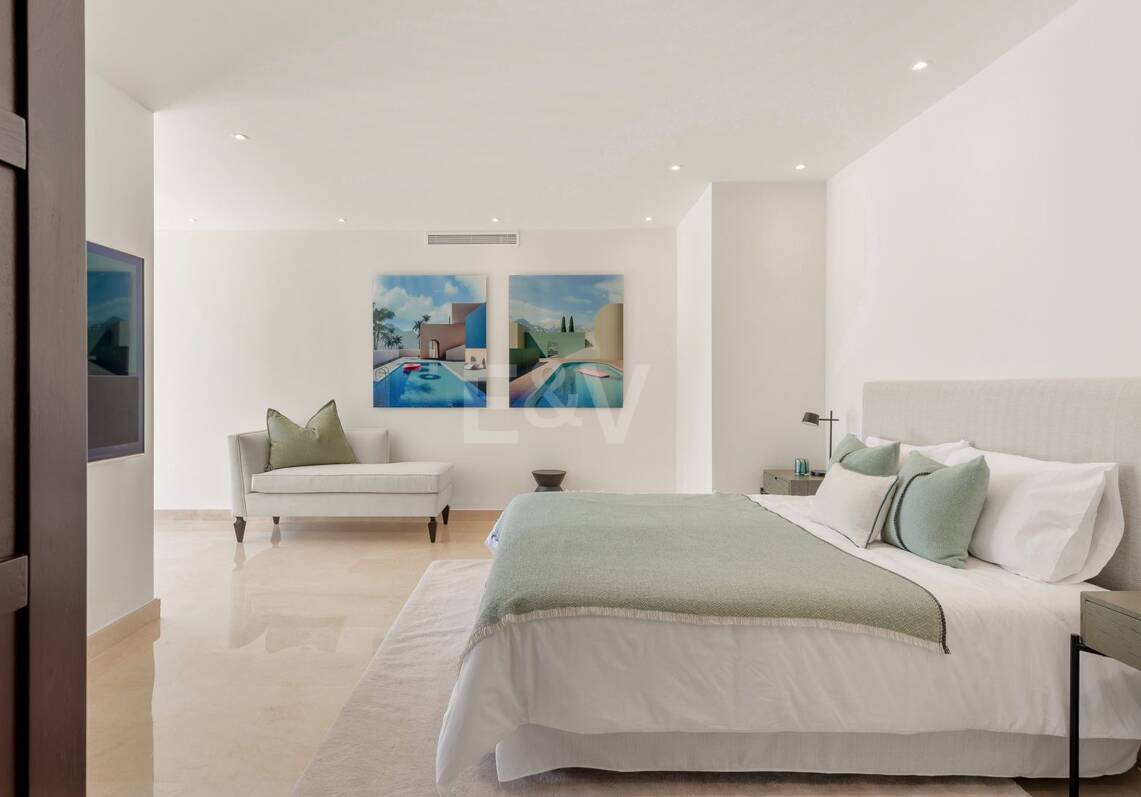 Villa next to Las Brisas Golf - Nueva Andalucia