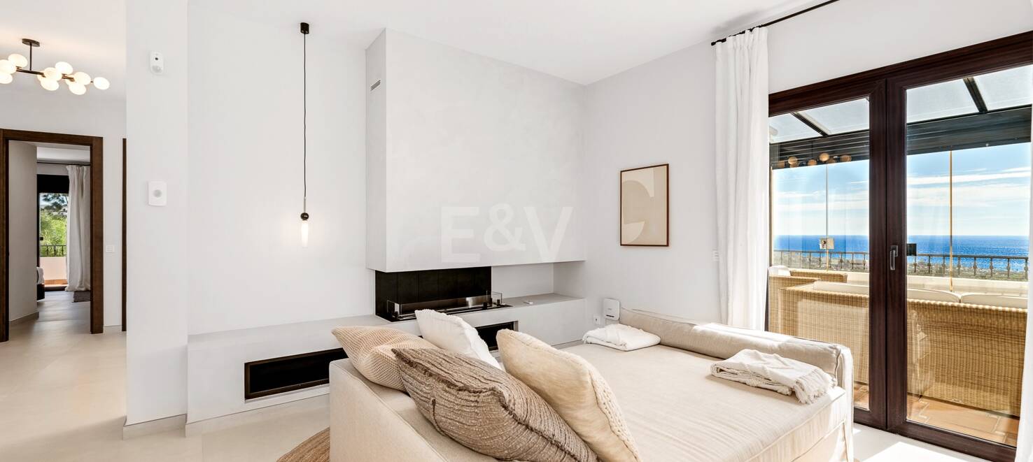 Dream Villa with Panoramic Views in El Rosario