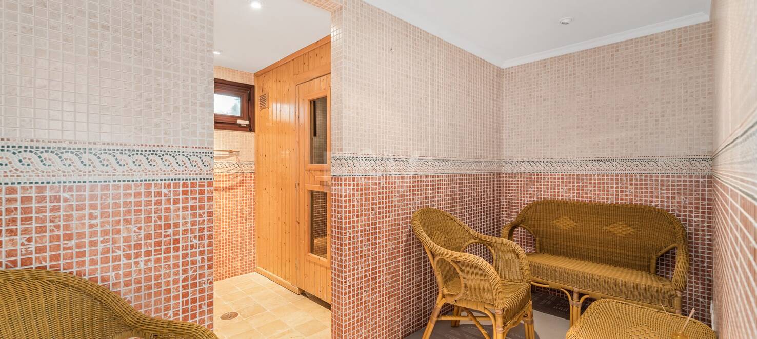 Dream Villa with Panoramic Views in El Rosario