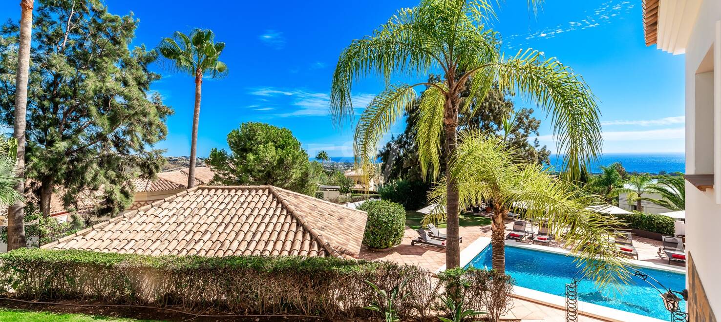 Dream Villa with Panoramic Views in El Rosario