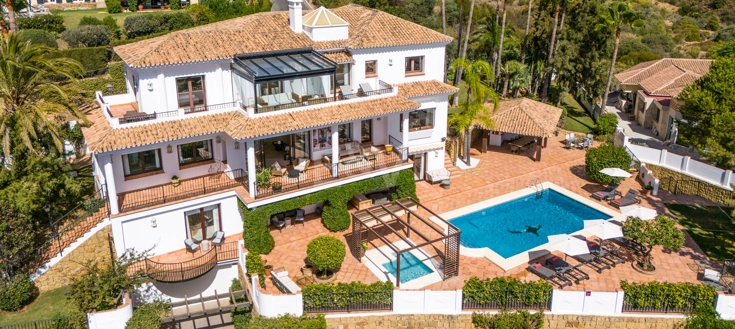 Dream Villa with Panoramic Views in El Rosario