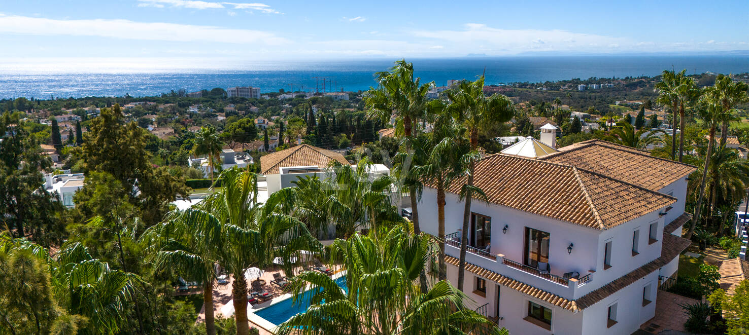 Dream Villa with Panoramic Views in El Rosario