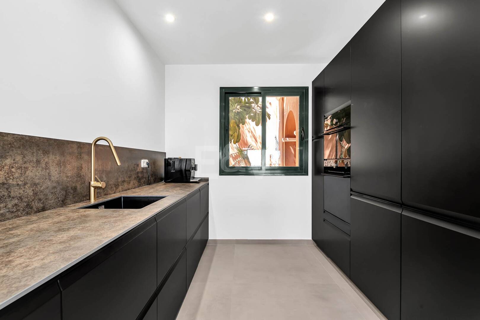 Spacious apartment with sea views in La Quinta golf resort