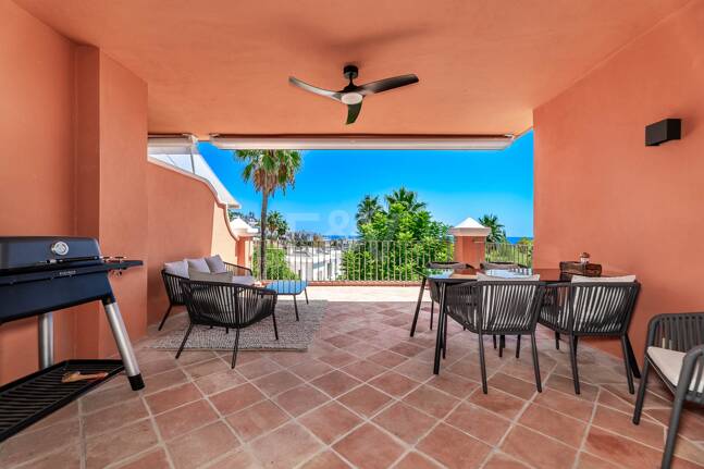 Rymlig lägenhet med havsutsikt i La Quinta Golf Resort