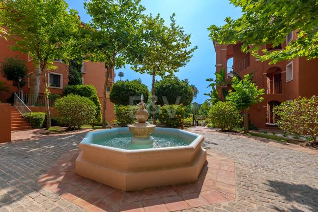 Rymlig lägenhet med havsutsikt i La Quinta Golf Resort