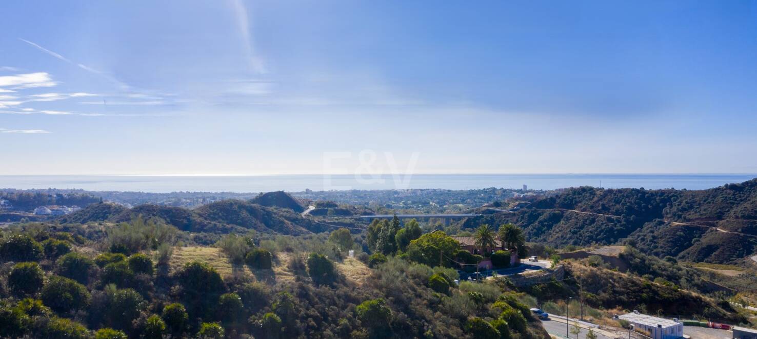 Stunning plot in prime position within resort area