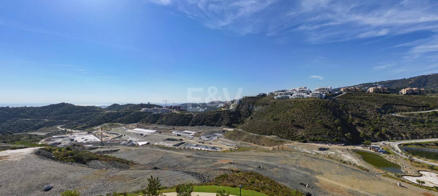 Stunning plot in prime position within resort area