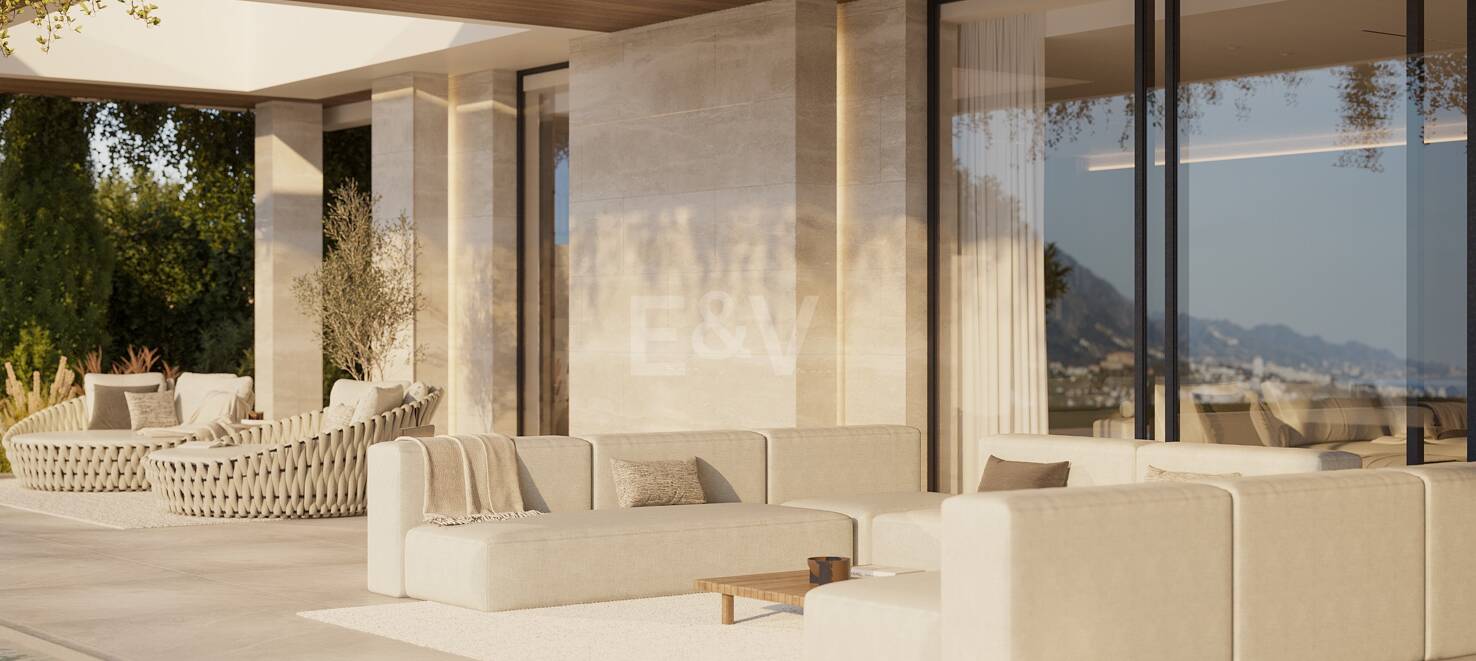 Modern Luxury Villa with astonishing views in La Quinta