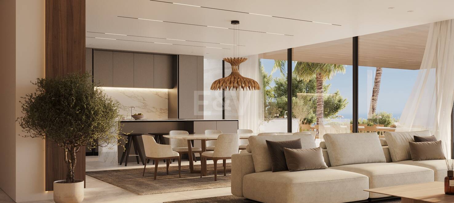 Modern Luxury Villa with astonishing views in La Quinta