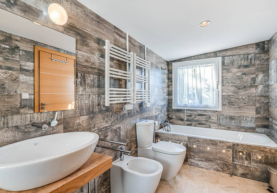 Modern Andalusian villa in Nueva Andalucia in a gated community