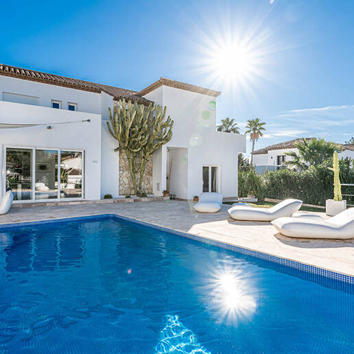 Modern Andalusian villa in Nueva Andalucia in a gated community