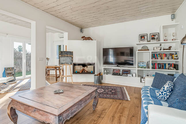 Nowoczesna willa Andaluzji w Nueva Andaluzja w strzeżonej społeczności