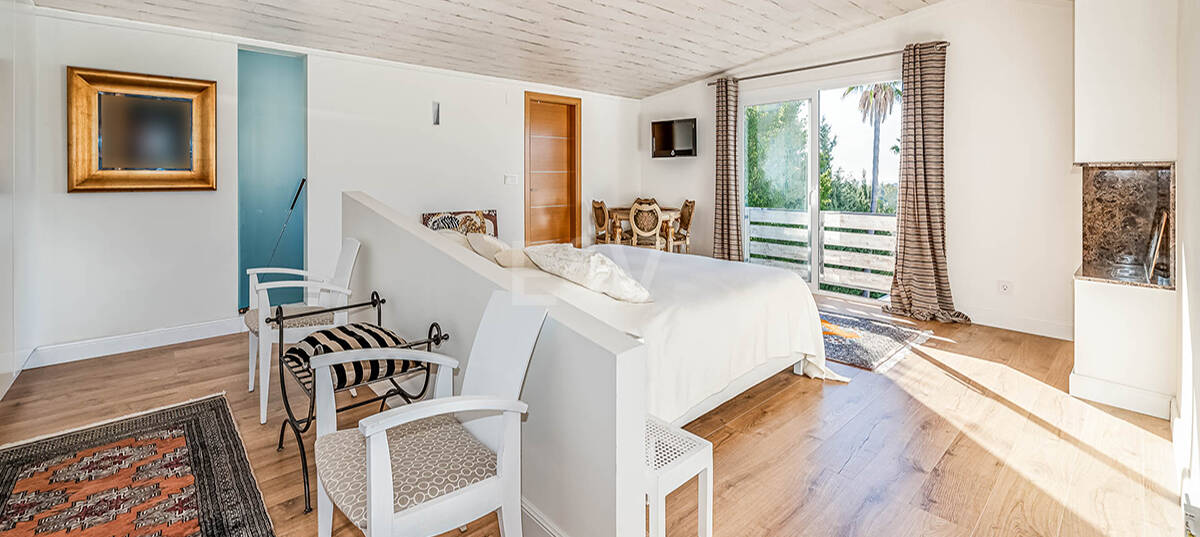 Modern Andalusian villa in Nueva Andalucia in a gated community