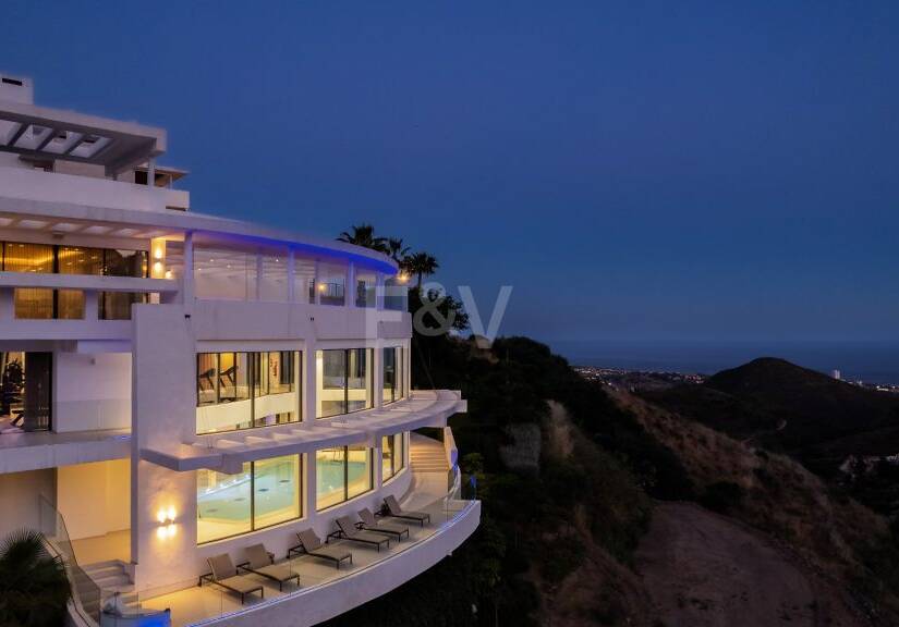 Elegante Wohnung mit unvergleichlicher Aussicht in Palo Alto Marbella