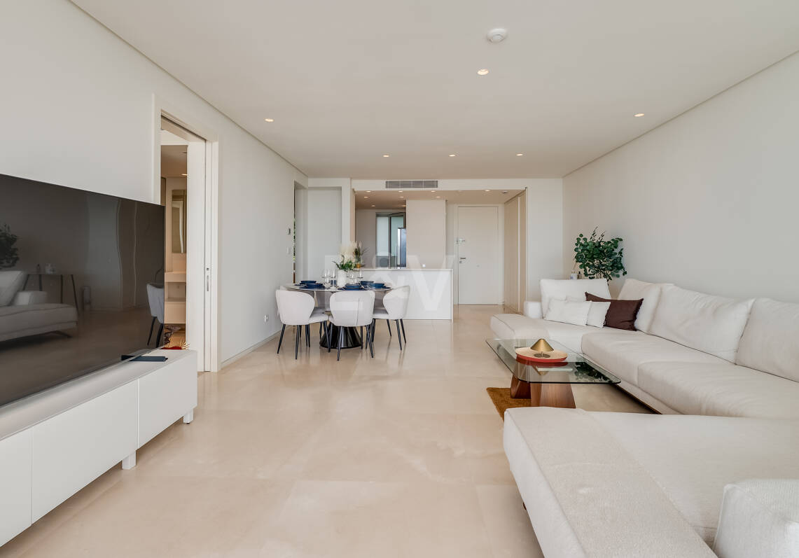 Elegante Wohnung mit unvergleichlicher Aussicht in Palo Alto Marbella