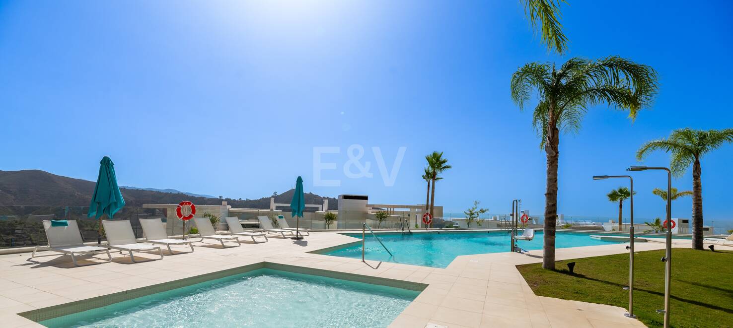Elegant Apartment with Unmatched Views in Palo Alto
