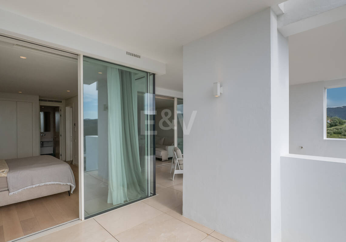 Elegante Wohnung mit unvergleichlicher Aussicht in Palo Alto Marbella