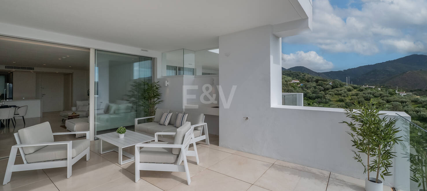 Elegant Apartment with Unmatched Views in Palo Alto
