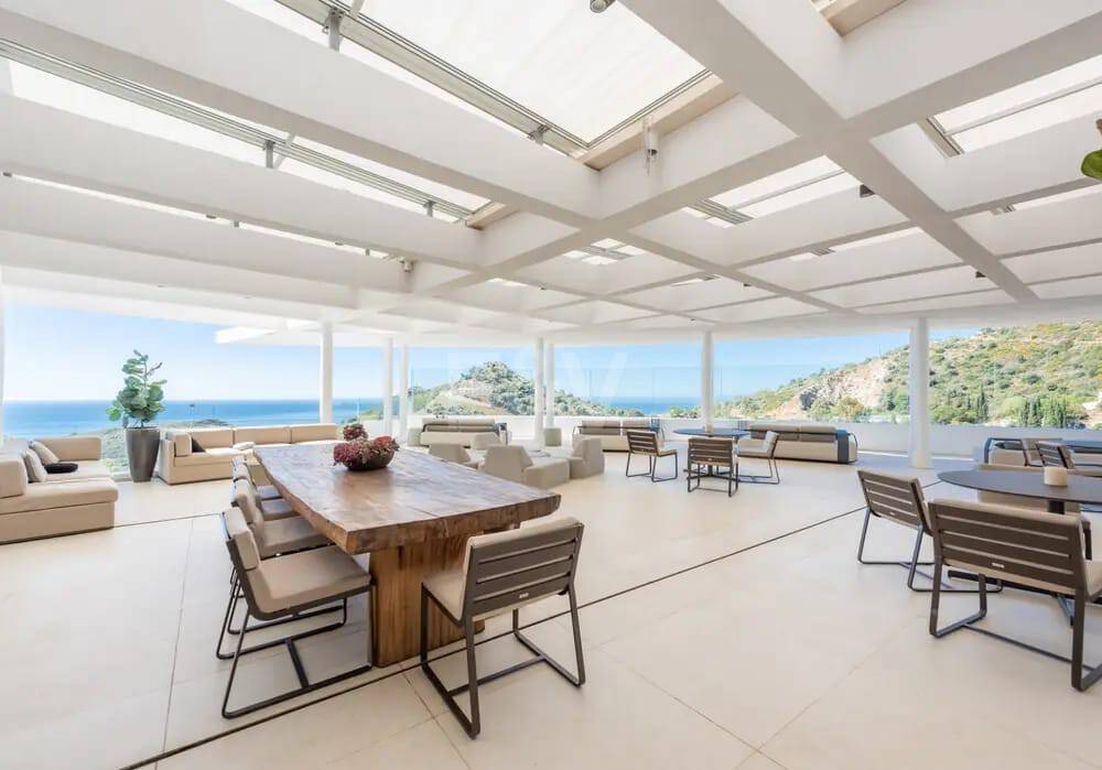 Elegante Wohnung mit unvergleichlicher Aussicht in Palo Alto Marbella