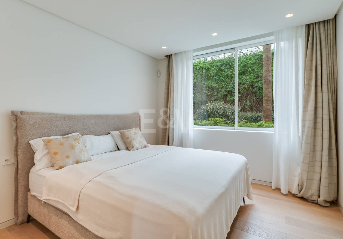 Elegante Wohnung mit unvergleichlicher Aussicht in Palo Alto Marbella