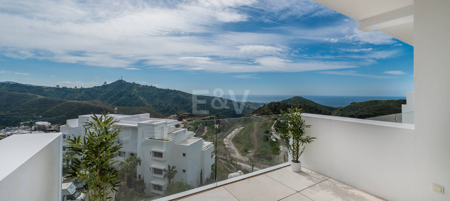 Elegant Apartment with Unmatched Views in Palo Alto