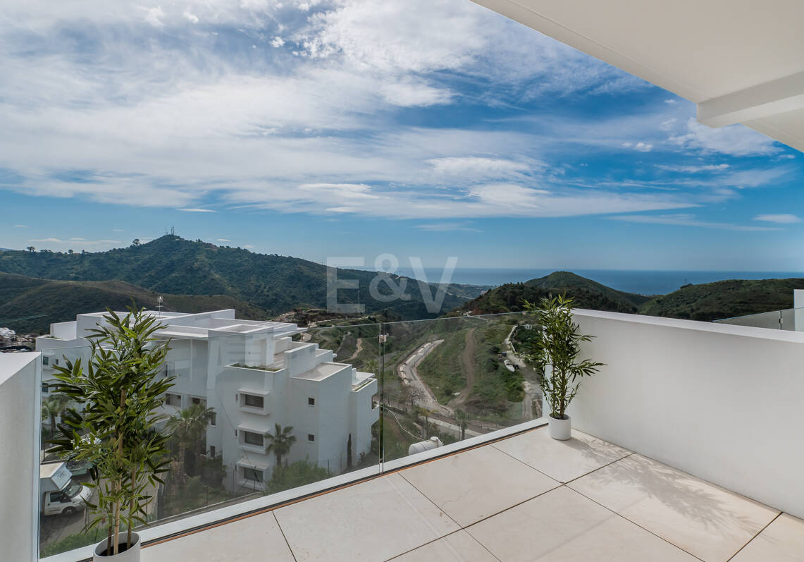 Elegante Wohnung mit unvergleichlicher Aussicht in Palo Alto Marbella