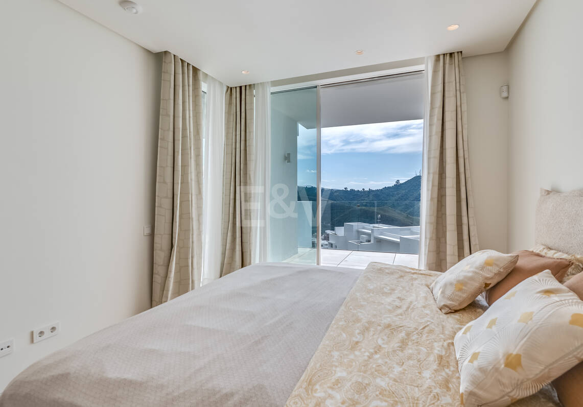 Elegante Wohnung mit unvergleichlicher Aussicht in Palo Alto Marbella
