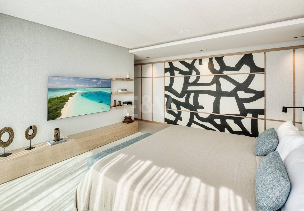 Lujosa Villa en La Quinta con Vistas Panorámicas de La Concha