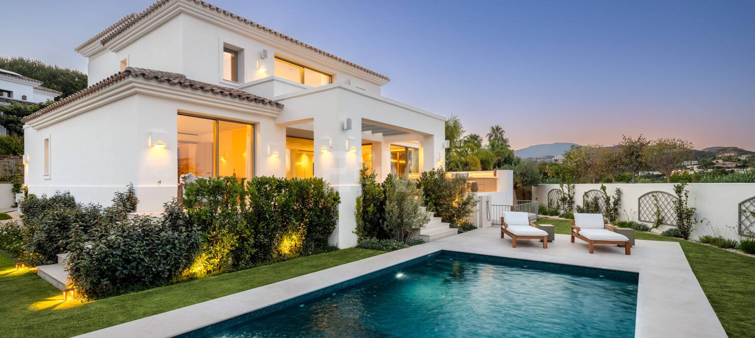 Lujosa Villa en La Quinta con Vistas Panorámicas de La Concha