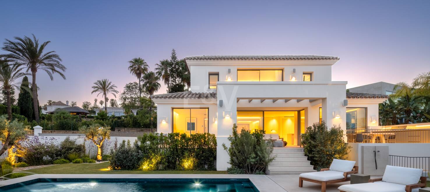 Lujosa Villa en La Quinta con Vistas Panorámicas de La Concha