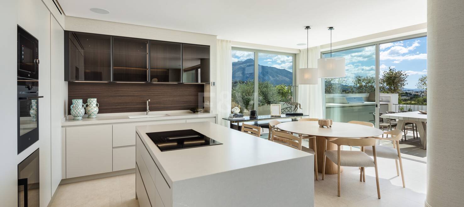 Lujosa Villa en La Quinta con Vistas Panorámicas de La Concha