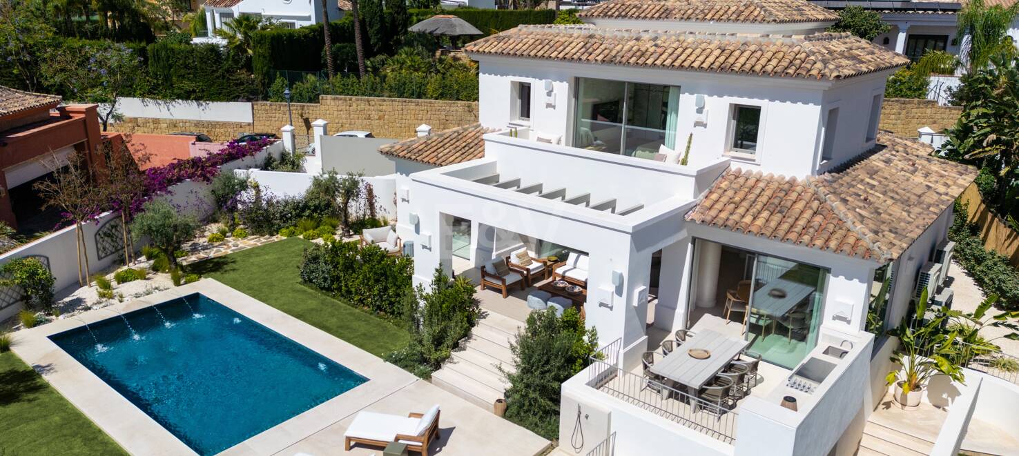 Lujosa Villa en La Quinta con Vistas Panorámicas de La Concha