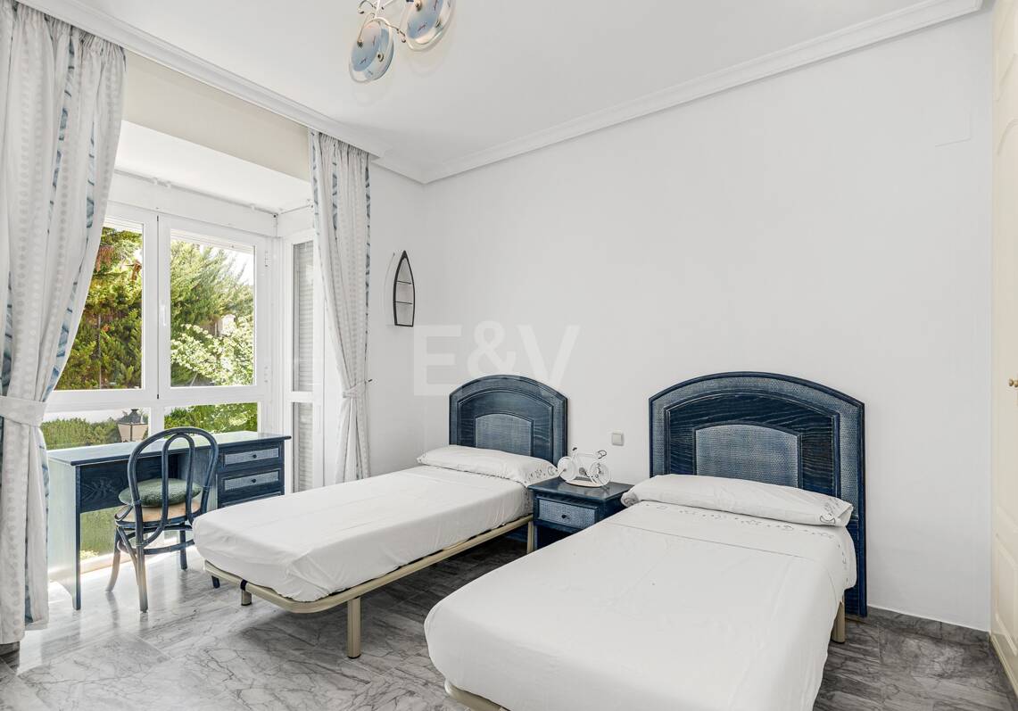 Beachfront Townhouse in Bahía de Marbella